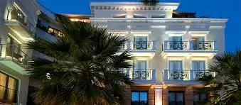 ELECTRA PLACE HOTEL в 36 км от аэропорта и в 14 км от нашей клиники