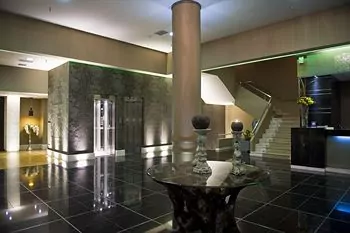 CONGO PALACE HOTEL в 26 км от аэропорта и в 1 км от нашей клиники