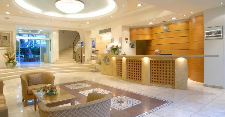 PALMYRA HOTEL в 28 км от аэропорта и в 1 км от нашей клиники